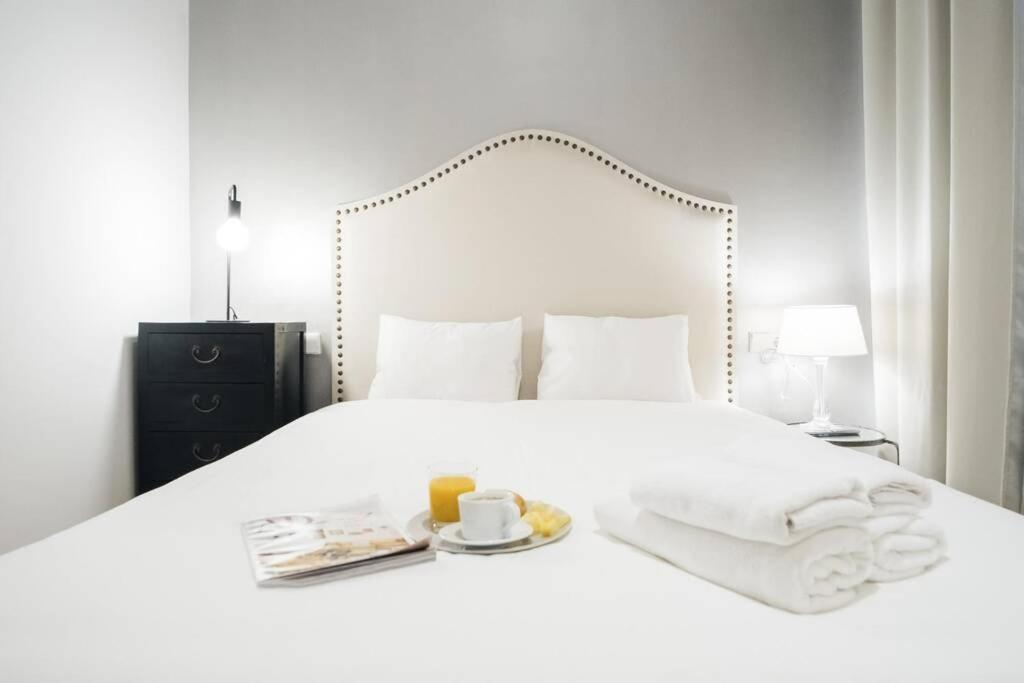 Apartamentos Plaza De Pedro Zerolo III Мадрид Экстерьер фото