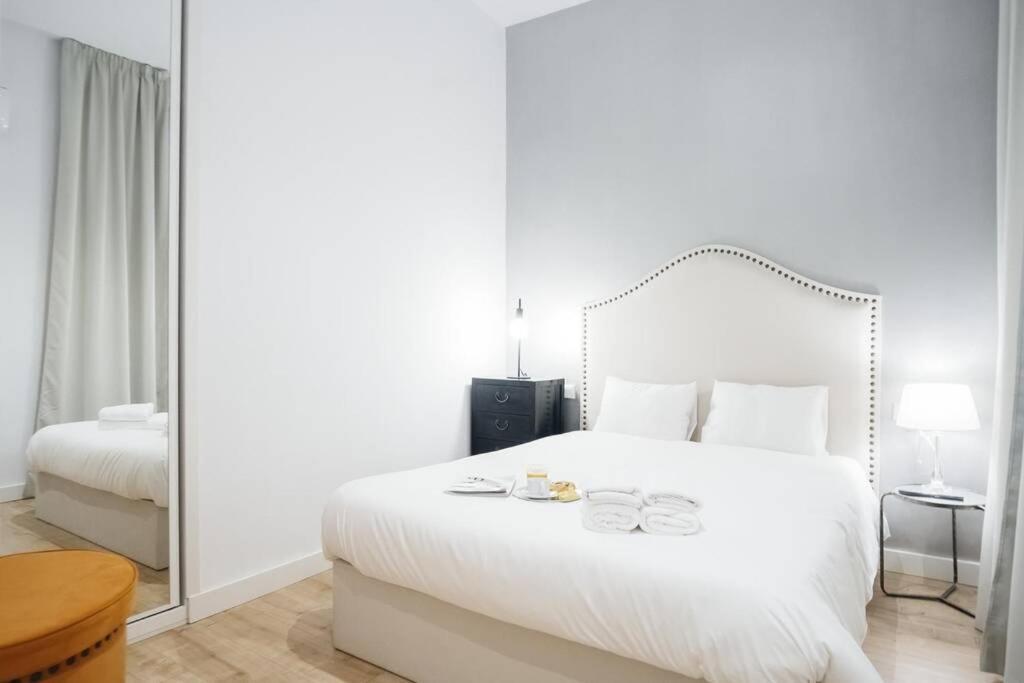 Apartamentos Plaza De Pedro Zerolo III Мадрид Экстерьер фото