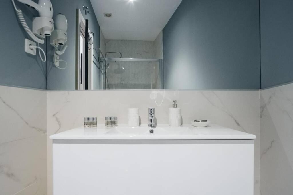 Apartamentos Plaza De Pedro Zerolo III Мадрид Экстерьер фото